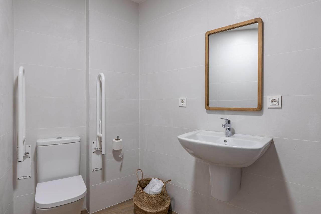 Apartamentos Libere Malaga La Merced Dış mekan fotoğraf